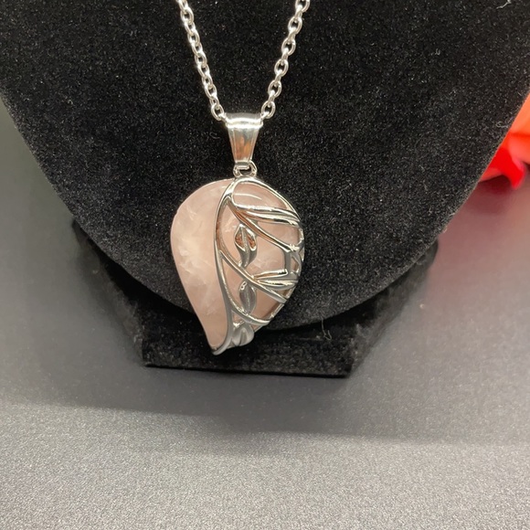 Rose Quartz Garden Necklace Earring Bracelet set - Picture 5 of 12